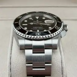 Rolex Submariner Date (116610LN)